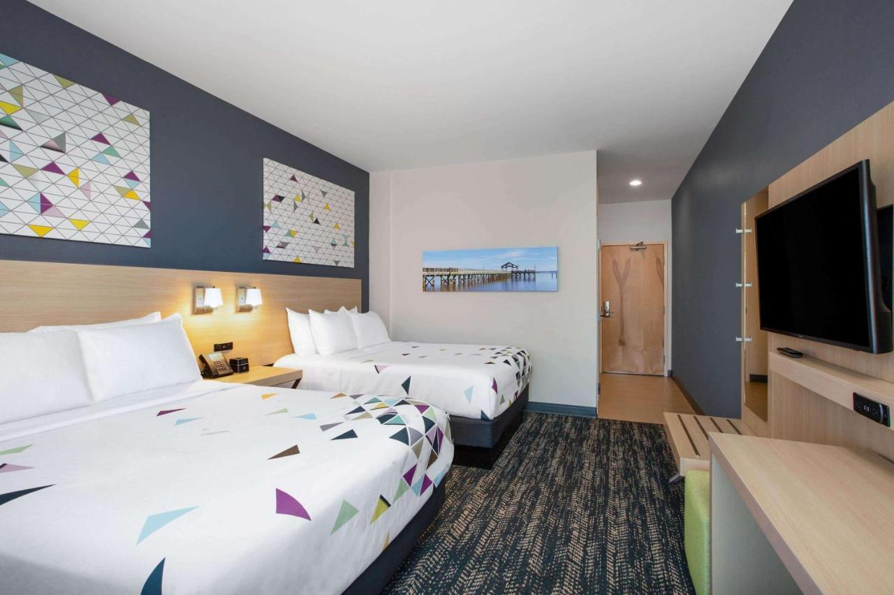 La Quinta Inn & Suites By Wyndham Manassas, Va- Dulles Airport Exterior photo
